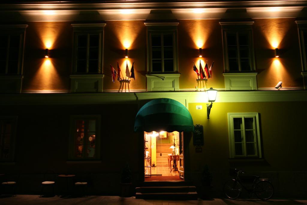 Hotel park Ptuj Buitenkant foto