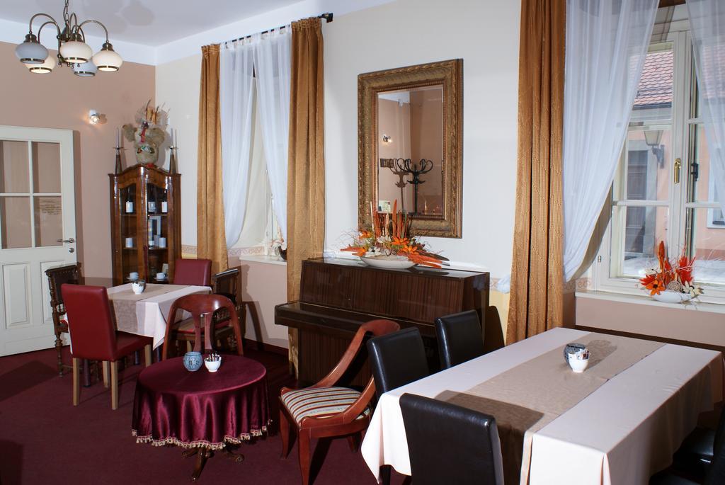 Hotel park Ptuj Buitenkant foto