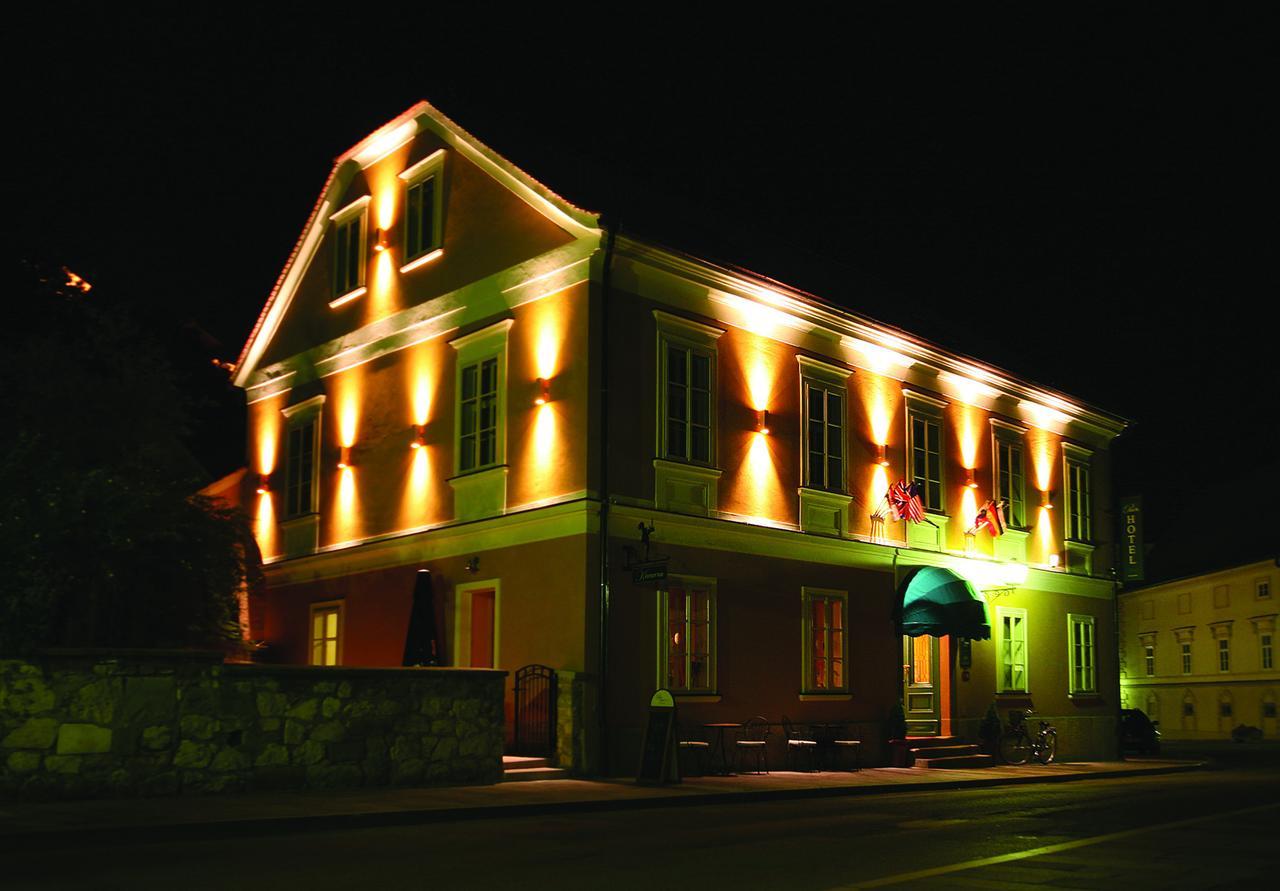 Hotel park Ptuj Buitenkant foto